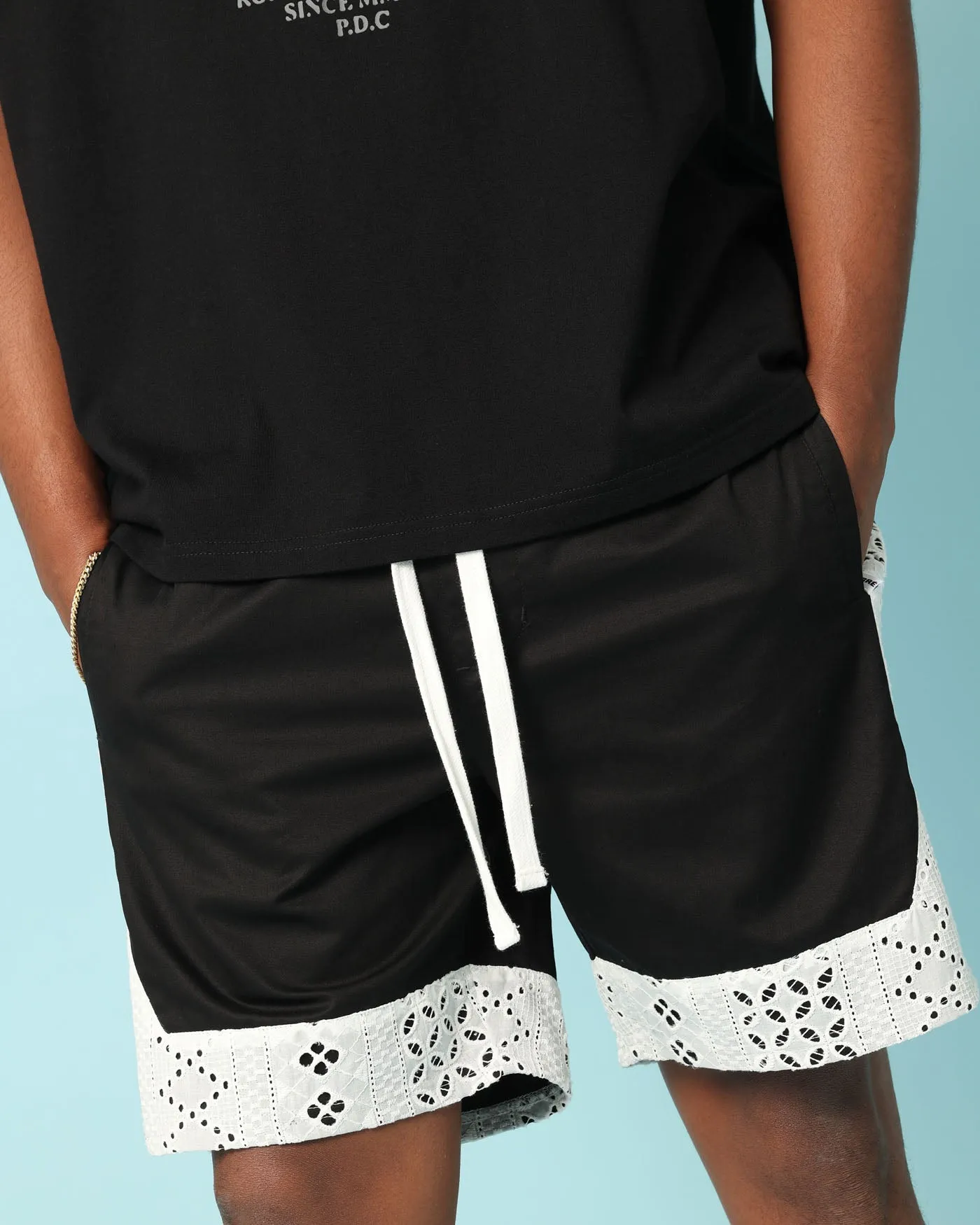 Chill Style Carr?? Bandana Lace Shorts Black