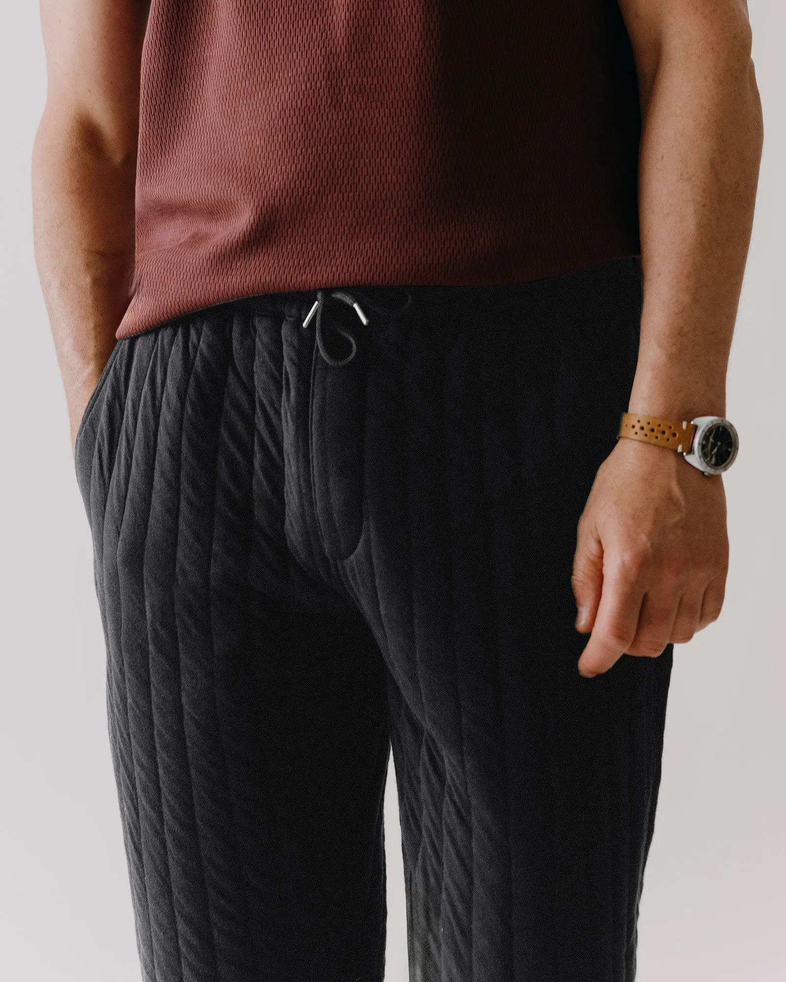 The Apres Pant in Heather Coal Quilted Jersey Trail Ready