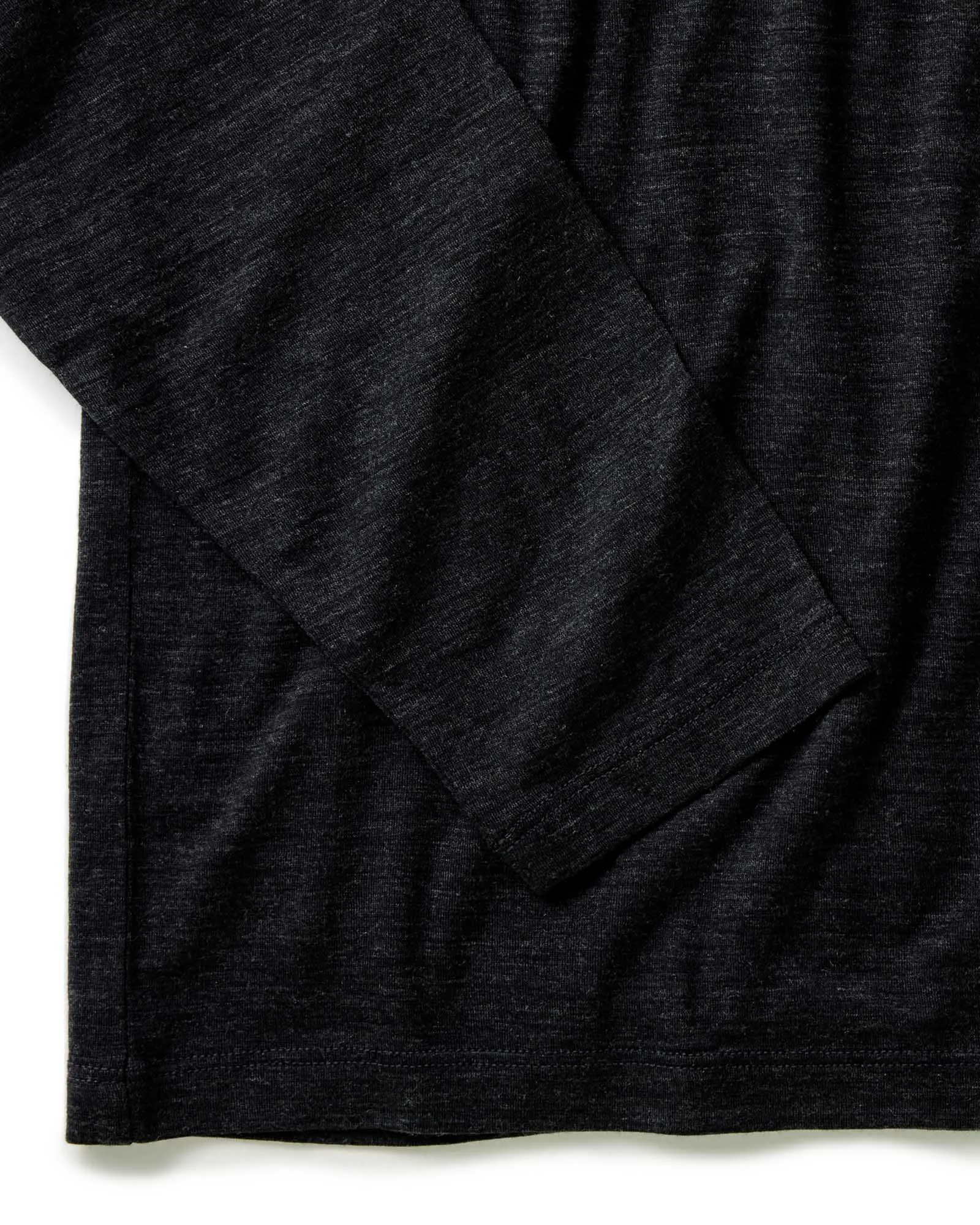 Smart Design The Merino Long Sleeve Tee in Heather Black