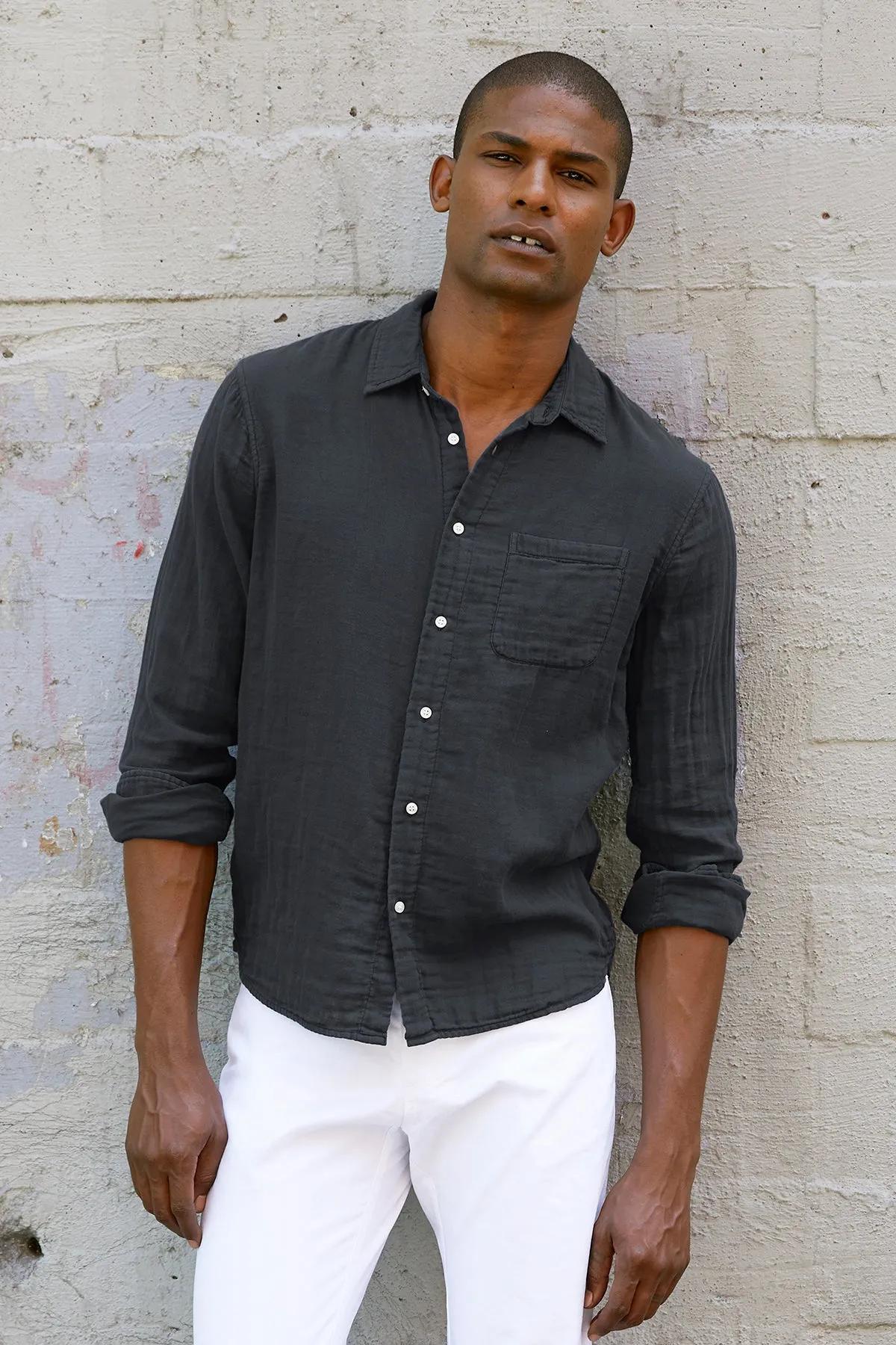 ELTON COTTON WOVEN BUTTON-UP SHIRT Classy Detail