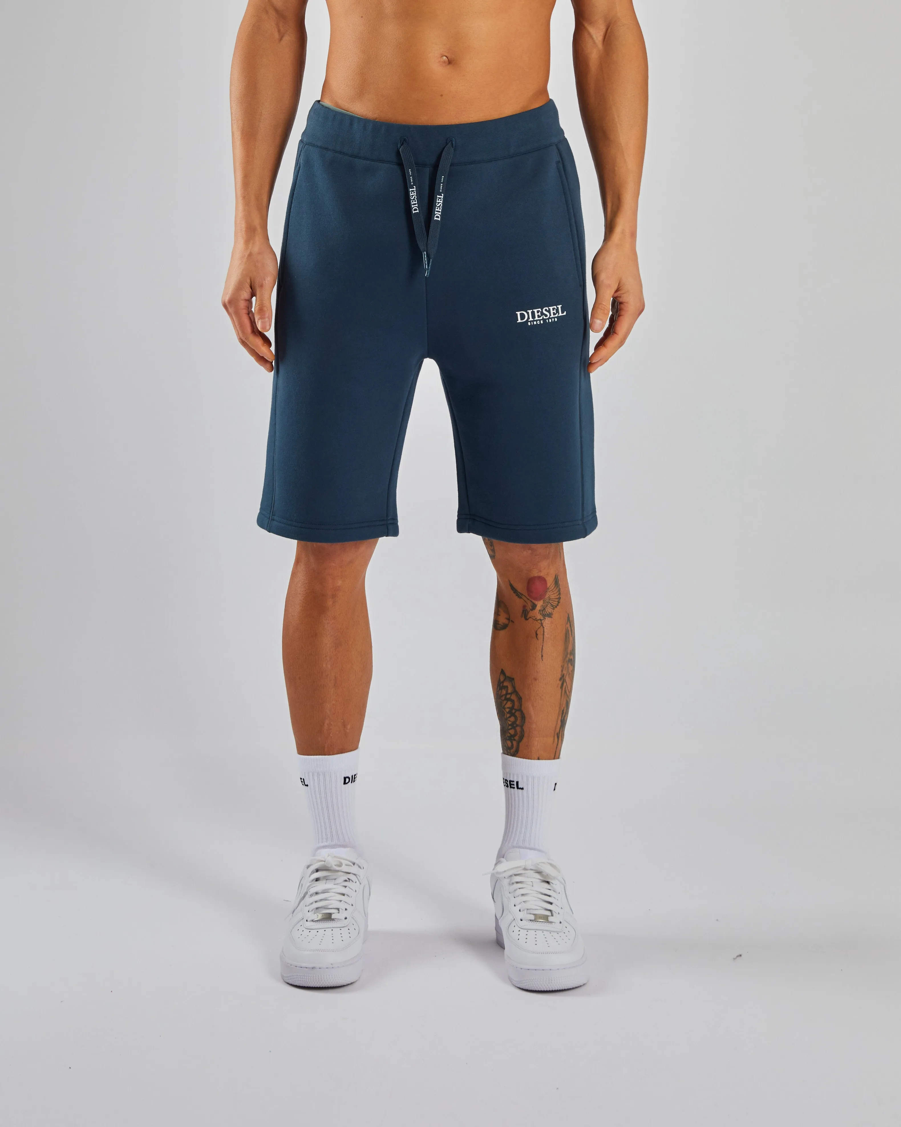 Tiago Short Petrol Navy Noise Free Fabric