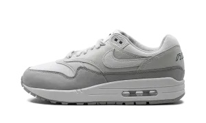 Satin Glow material AIR MAX 1 '87 LX WMNS "Light Smoke Grey"