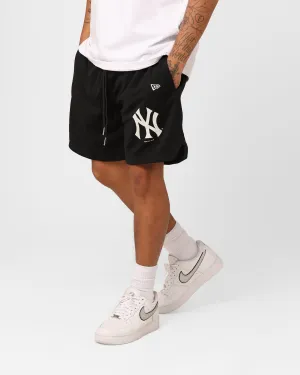 Low Profile Closure System Sleek Look New Era New York Yankees Mesh Shorts Black