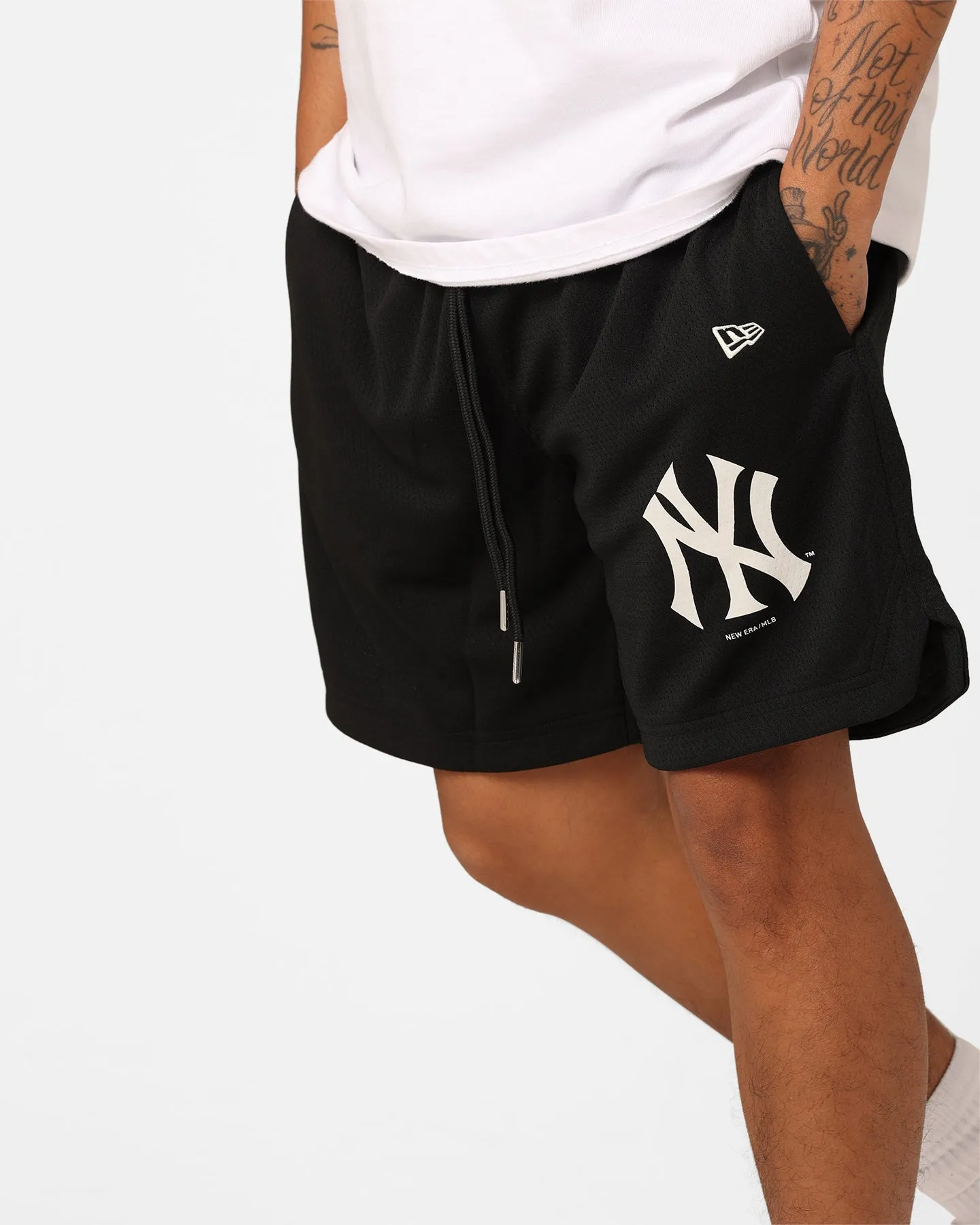 New Era New York Yankees Mesh Shorts Black All Weather Fit Abrasion Defying Knee Patches