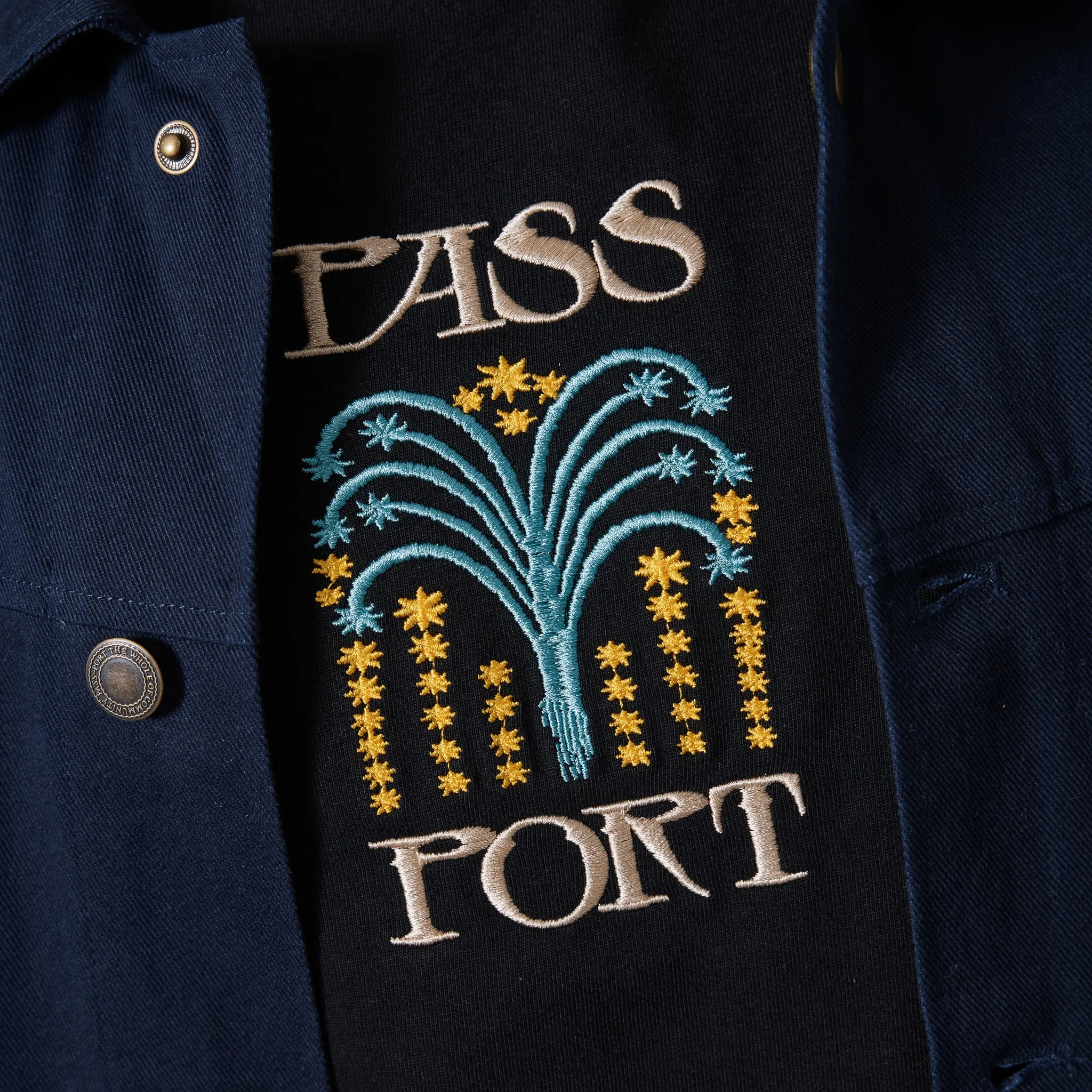 Day-to-Night Look Pass~Port Roman Candle Tee - Black