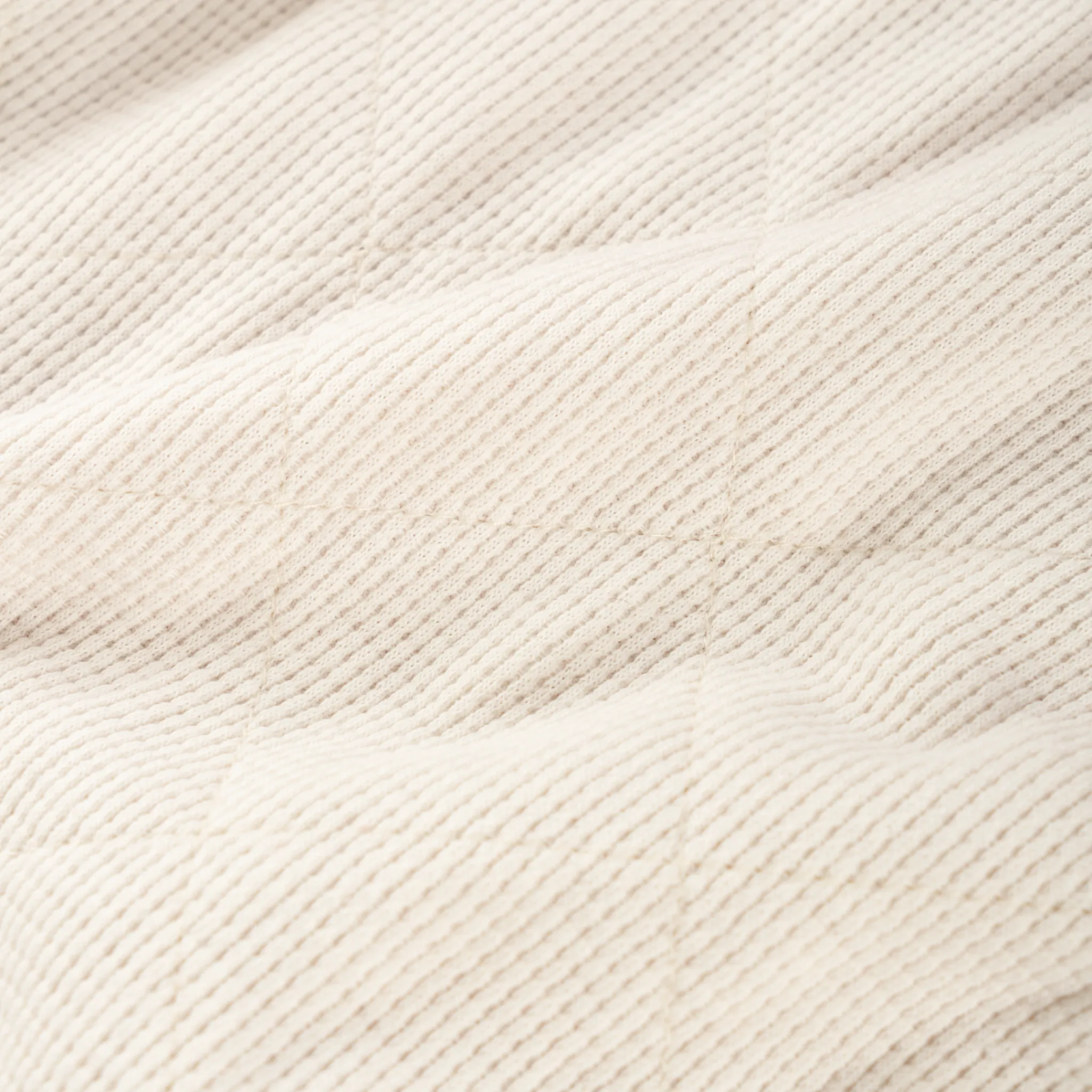 Low Impact Manufacturing BreathableMaterial Shard Garment-Dyed Boxy Layered Knit