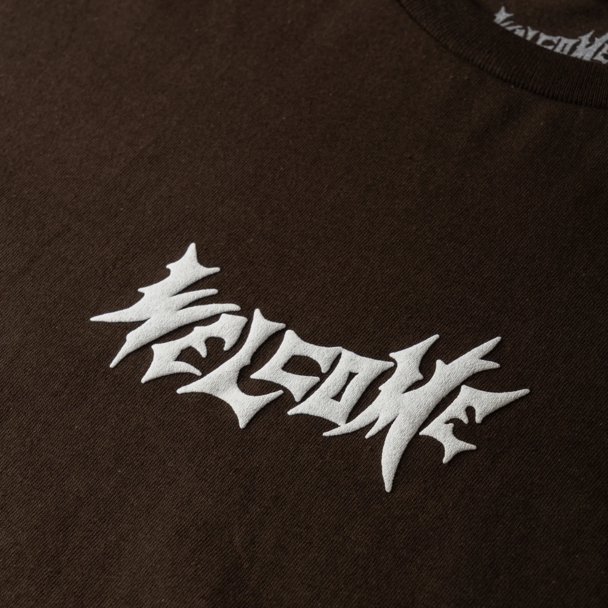Comfy Choice Minimal Comfort Style Vamp Puff Print Tee - Dark Chocolate/White