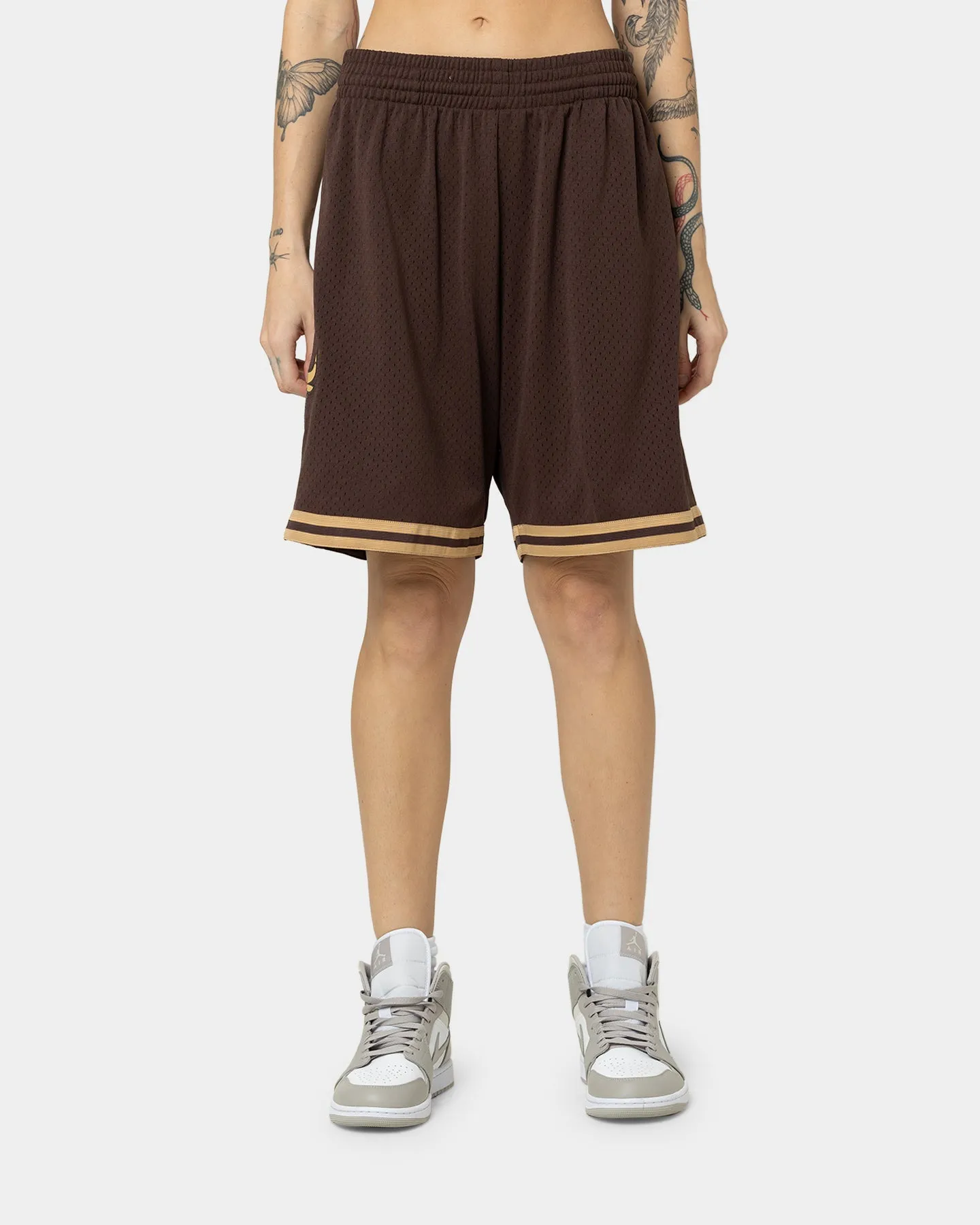 Go Light snap closure Mitchell & Ness Chicago Bulls Lux Brown Swingman Shorts Baroque Brown